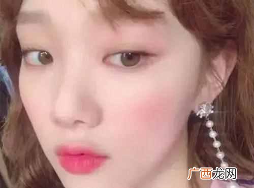 化妆步骤细节 化妆都需要什么化妆品