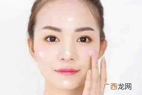 化妆步骤细节 化妆都需要什么化妆品