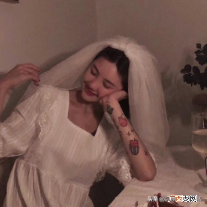 女人爱一个男人的标准，女生怎么样才算真正爱一个男生