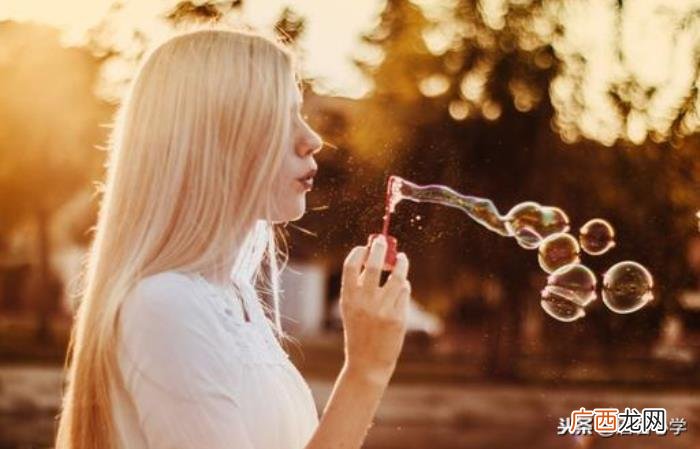 女人的底线和原则，她们大都懂得坚持这四个原则