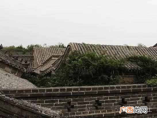 为什么叫女儿墙不叫儿子墙，女儿墙的由来！