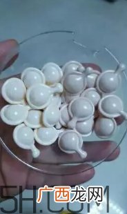 雅顿金胶真假鉴别 雅顿金胶真假对比