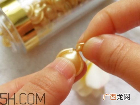 雅顿金胶新版和老版哪个好？雅顿金胶新版和老版区别