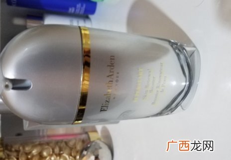 雅顿金胶怎么打开？雅顿金胶胶囊怎么扭开？