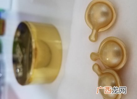雅顿金胶怎么打开？雅顿金胶胶囊怎么扭开？