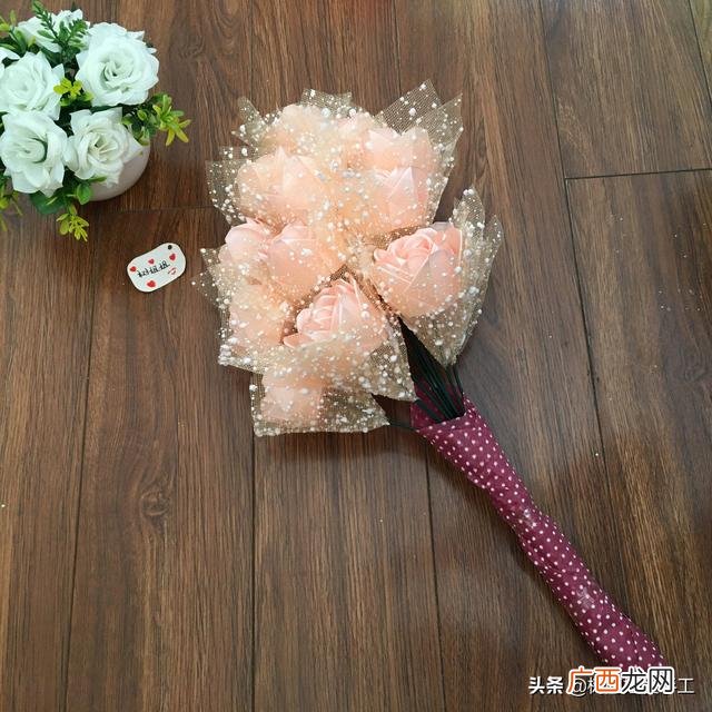 包装纸包花束方法图解 包装纸厂家直销