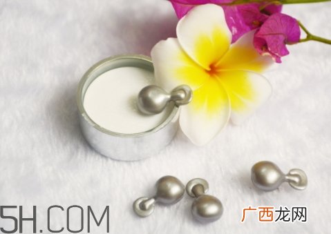 雅顿白手套胶囊怎么用？雅顿白手套胶囊晚上用还是白天用