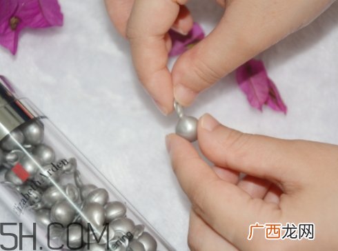 雅顿白手套胶囊怎么用？雅顿白手套胶囊晚上用还是白天用