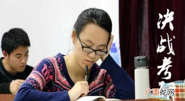 挂科是什么意思，大学挂科有哪些影响！