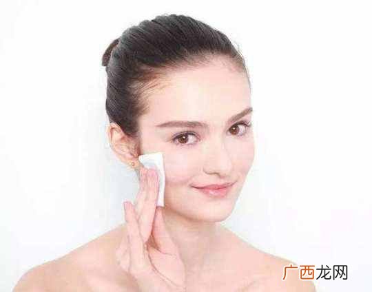 化妆水有什么用途，怎么使用！