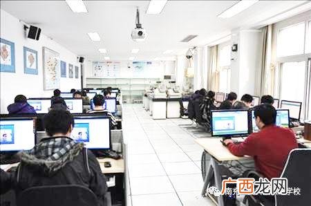 14岁能学电子商务吗 14岁可以上哪里的技校