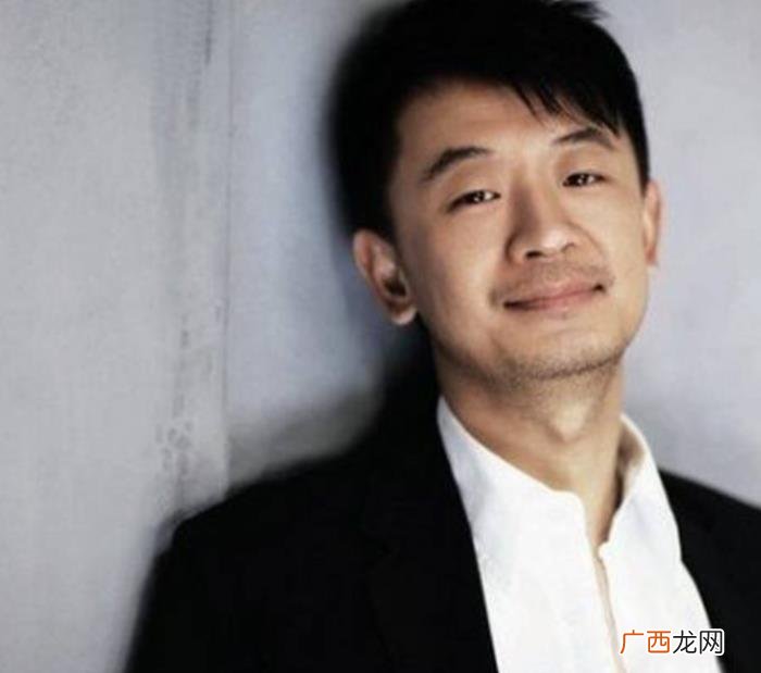 黄海波带着老婆回来了 黄海波妻子