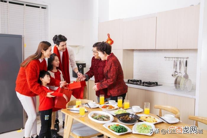 过年给亲友送什么好 过年送礼送什么