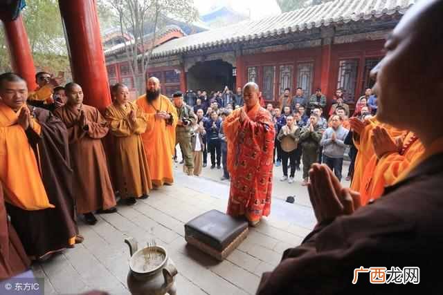 三皈依是什么意思，佛家 三皈依主要是什么内容