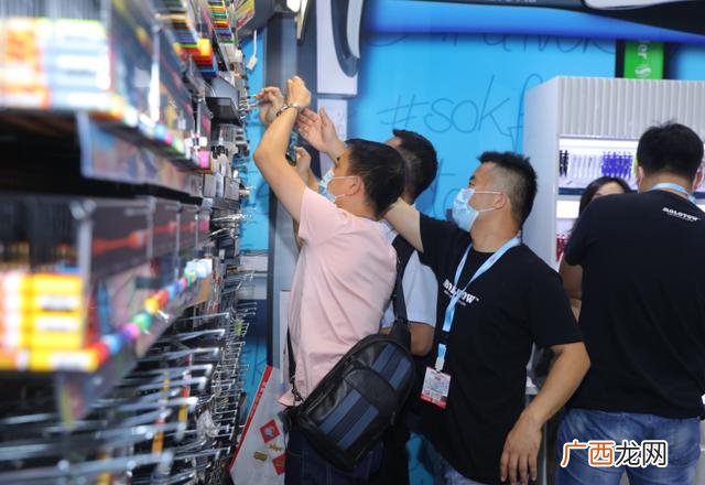 有4万多能开文具店吗,开文具用品店多少钱