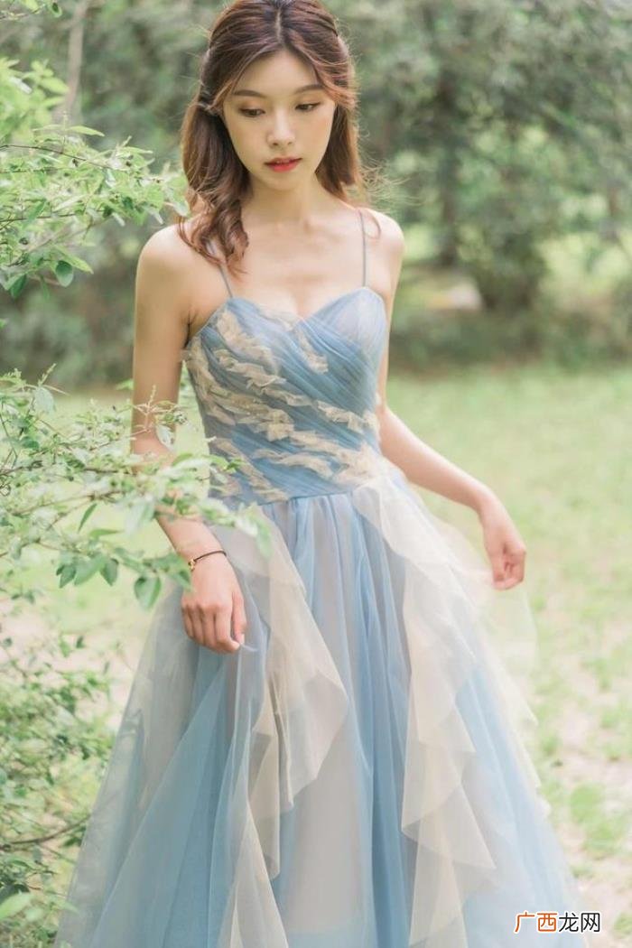 值得男人动情的女人 孩子气的女生特征