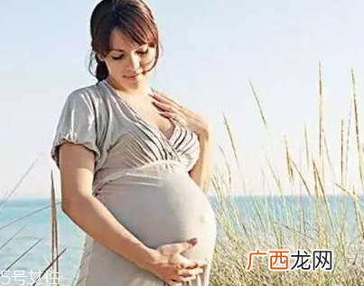 黄金素和爱乐维可以一起吃吗？