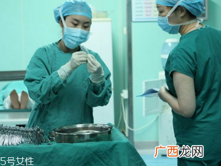 麻药入眼了怎么办？需慎重处理