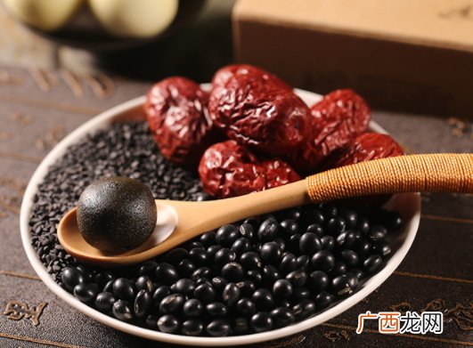 九蒸九晒黑芝麻丸怎么样？九蒸九晒黑芝麻丸服用感受
