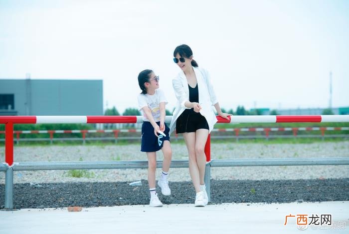 内心住着一个孩子气的少女丨人物 内心孩子气的女人