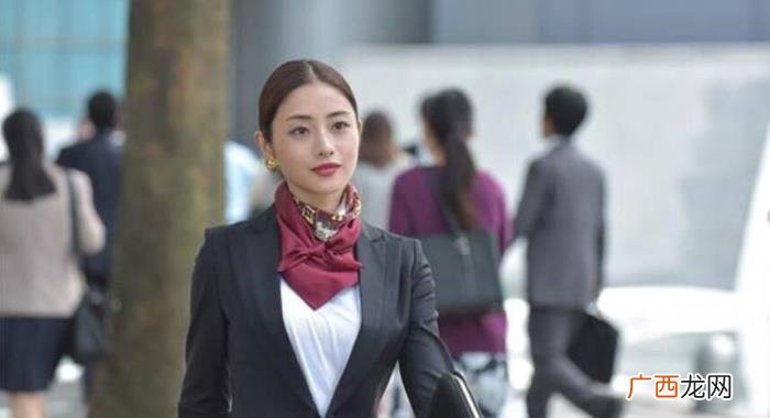 有脑子的女孩就是这么闪闪发光 脑子灵活说话有趣的女生