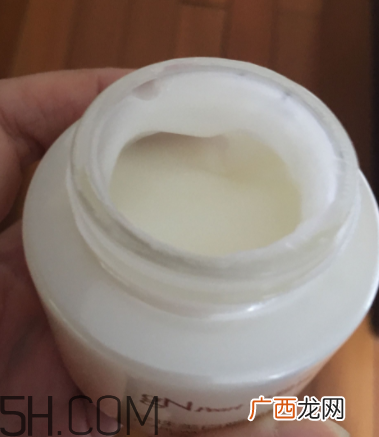 京润珍珠面霜好用吗？京润珍珠面霜使用心得