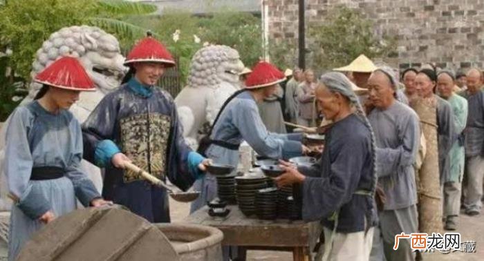 乾隆和嘉庆两位皇帝 乾隆皇帝下一个皇帝是谁