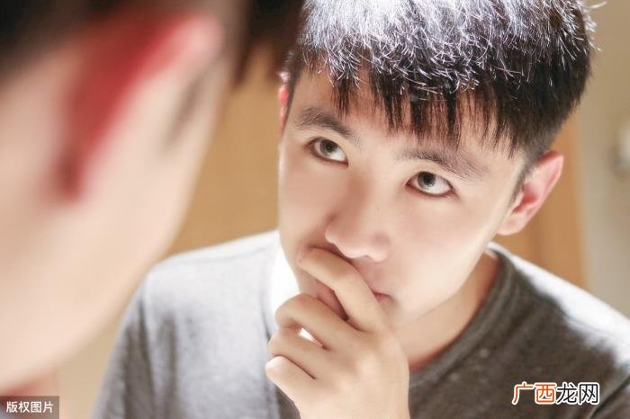 分手15天男人什么感受，分手后男生是什么感受