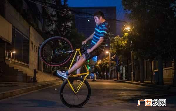 死飞是什么？死飞自行车安全么，其实特别危险
