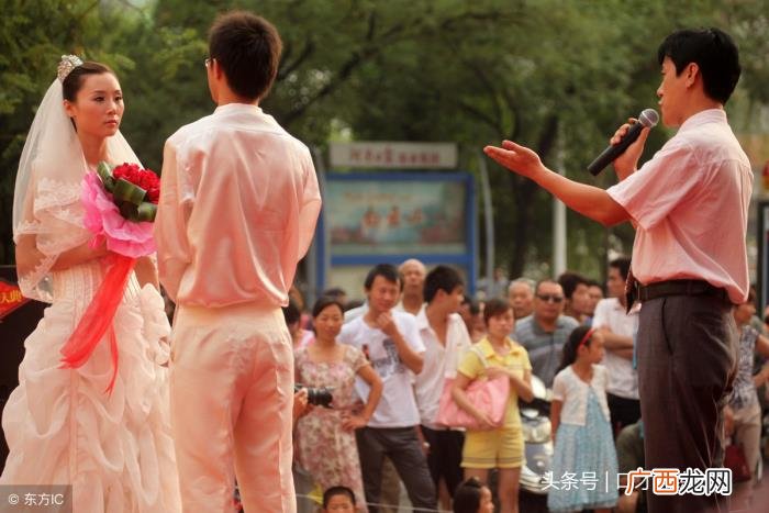 建议收藏 司仪主持词，精彩的婚礼司仪主持词