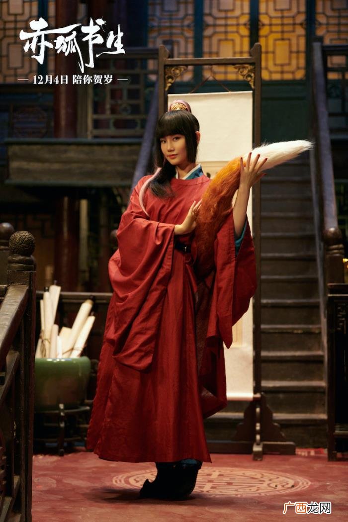 张含韵唱的，黄龄李斯丹妮张含韵超魔性唱跳...