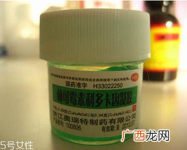 绿药膏可以擦脸上吗？绿药膏擦脸上好吗？