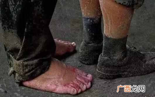 肃然起敬什么意思？中国军人让你肃然起敬