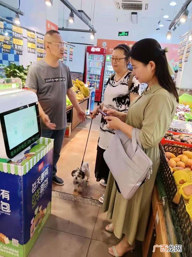 降解塑料袋为啥不流行 可降解环保袋生产设备大概多少钱