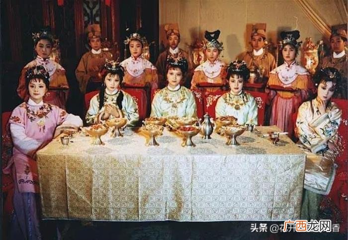 薛宝钗就是瘟神厉鬼 薛宝钗是鬼