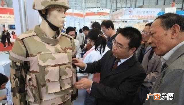 防弹衣是由什么材料制成的？来涨涨见识