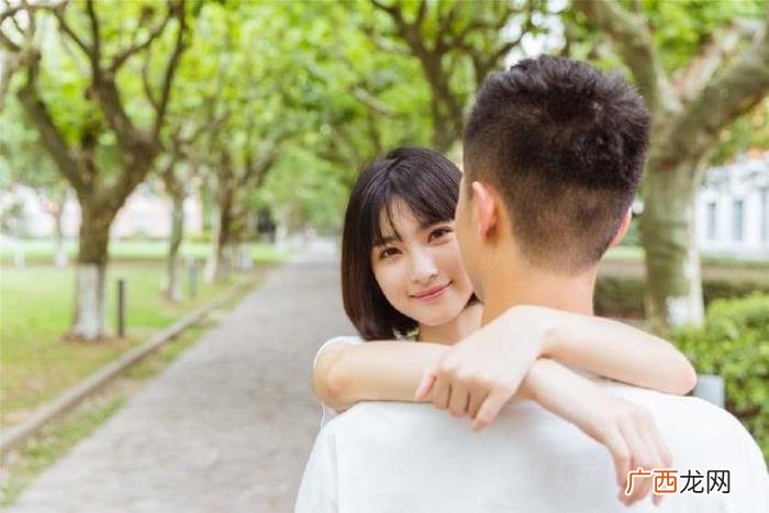 小三见到原配怎么应对，小三最怕原配怎么对付她