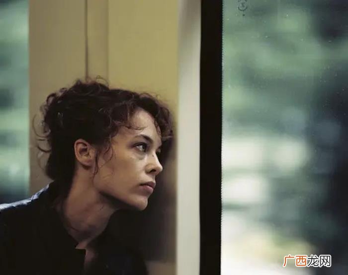 男友和前女友联系，我发现他跟前女友还有联系