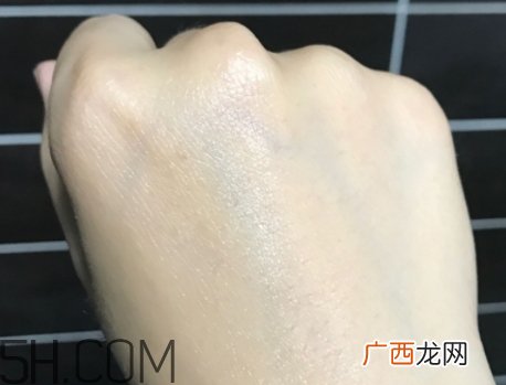 科颜氏高保湿面霜刺痛正常吗？科颜氏高保湿面霜长脂肪粒