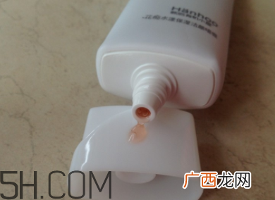 韩后花痴水漾洁颜啫喱适合什么肤质_含皂基吗