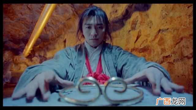 爱情是什么东西歌词，是谁唱的！