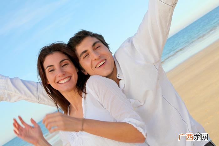 夫妻长期冷战是不是应该离婚，两夫妻长期冷战怎么办