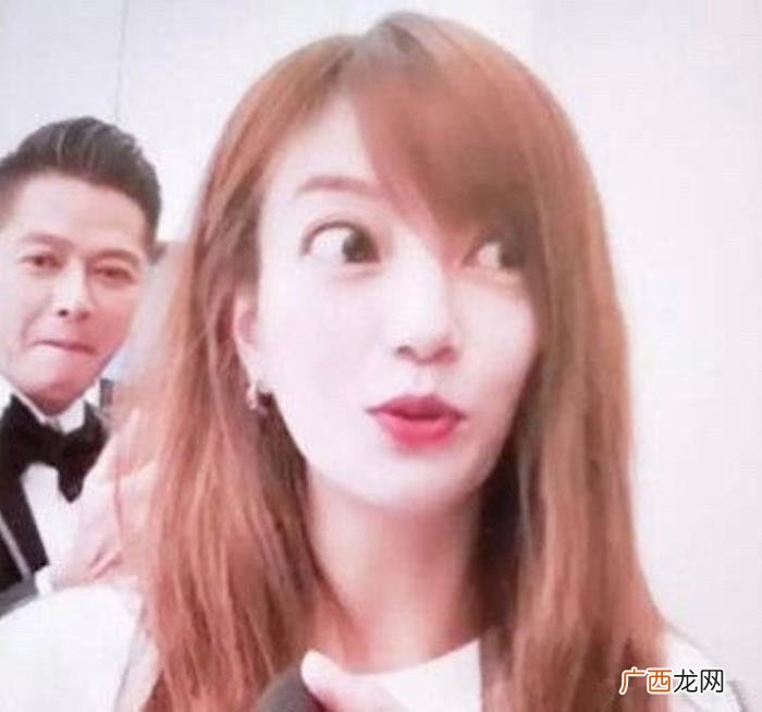 王源和杨紫，看看网红滤镜下的王源、杨紫和沈腾...能认出本人的都是火眼金睛