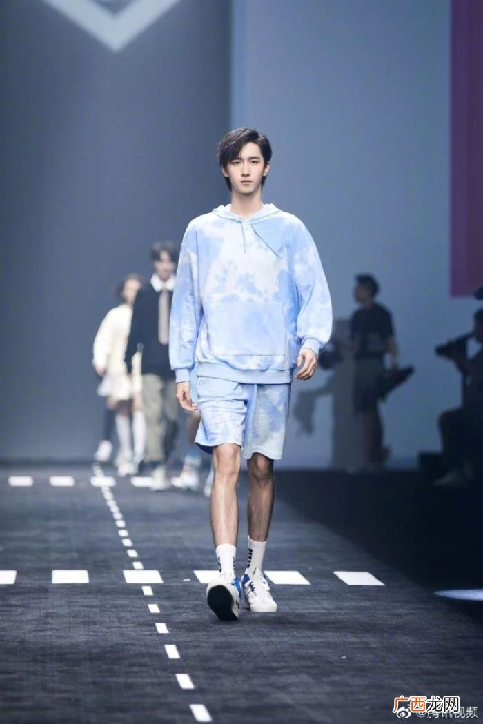 黎明周杰伦，杨洋、迪丽热巴、张艺兴、王俊凯、赵丽颖、周杰伦黎明