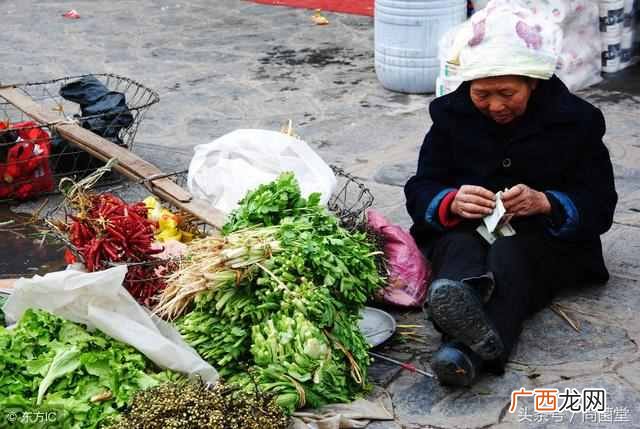 含饴弄孙是什么意思，人生七十古来稀，含饴弄