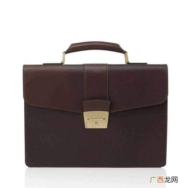 男包选购技巧及注意事项 男包什么牌子好