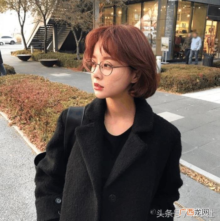 暖色系发色，秋冬暖色系大热发型师推介气质风红茶拿铁发色