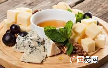 奶酪有什么作用 奶酪是什么样子的
