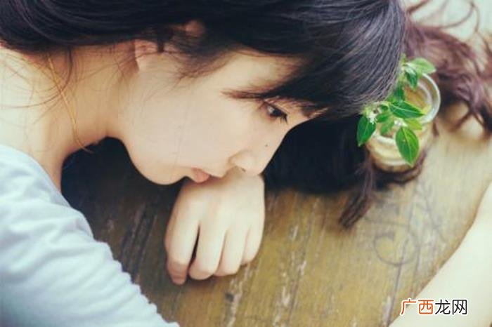 心里说不出的难受句子 心里难受的图片