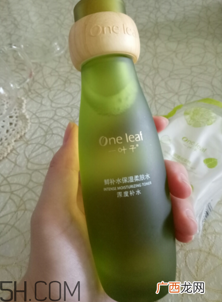 一叶子鲜补水柔肤水怎么样？一叶子鲜补水柔肤水好用吗？